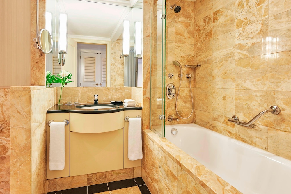 جناح جونيور بسرير كينج بغرفة نوم واحدة، Sheraton Grand Warsaw 3/4