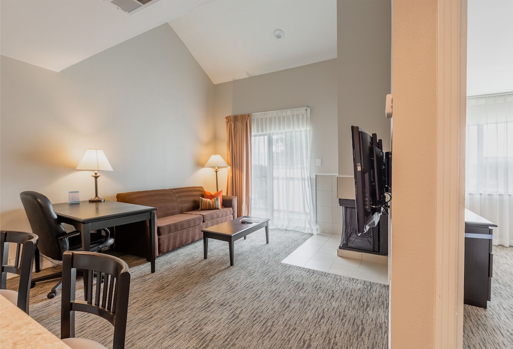 Craigshire Suites - Arlington 19/34