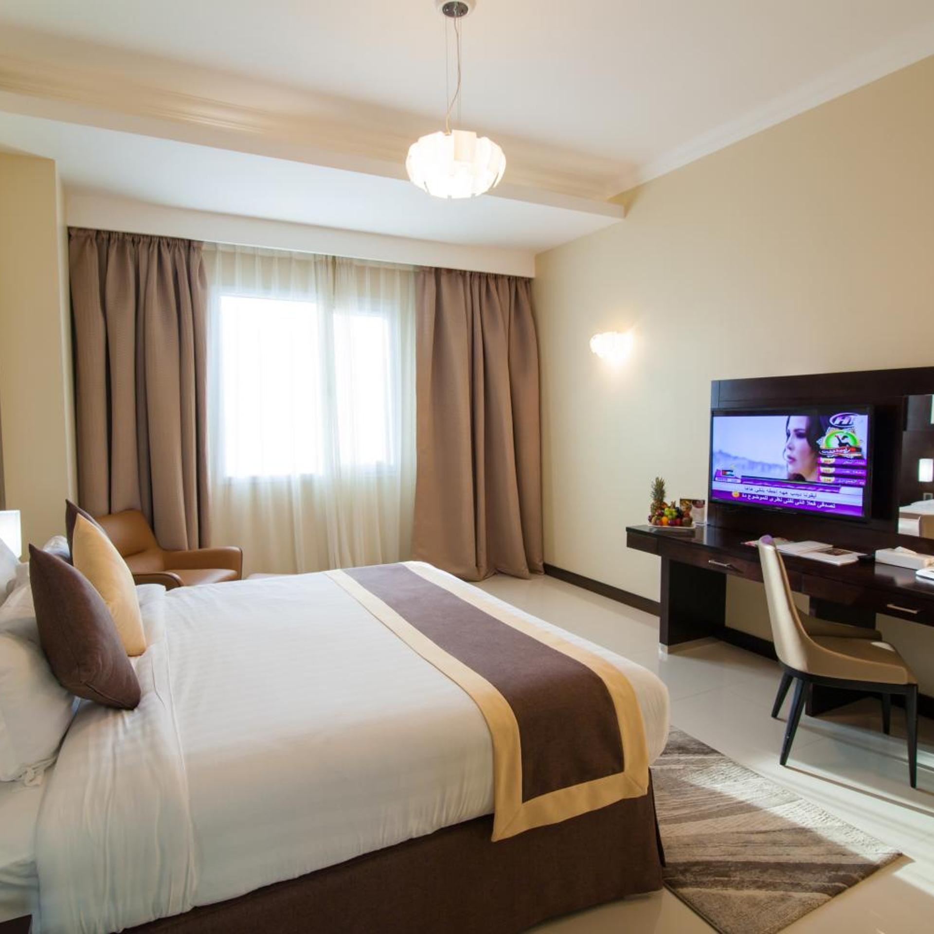 ROOM, DOUBLE BED, CITY VIEW