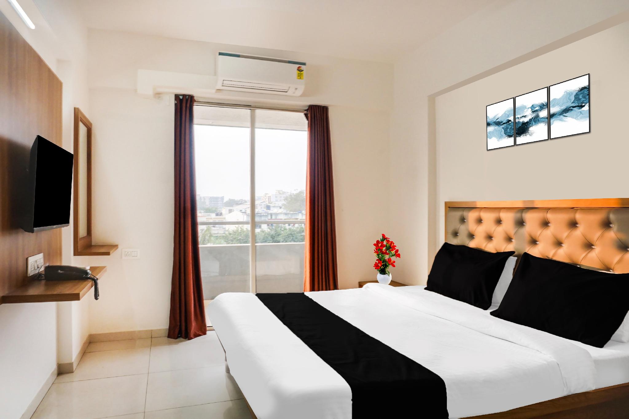 Super Townhouse Lohegaon Near Pune Airport formerly Landmark Regency 15/29