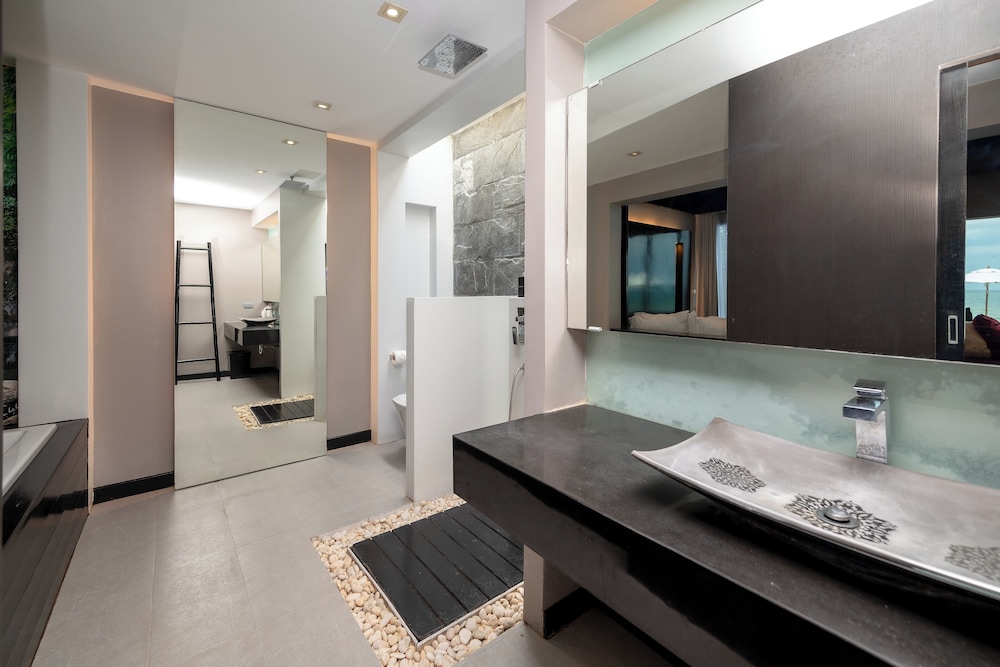 Aava Resort And Spa 63/66