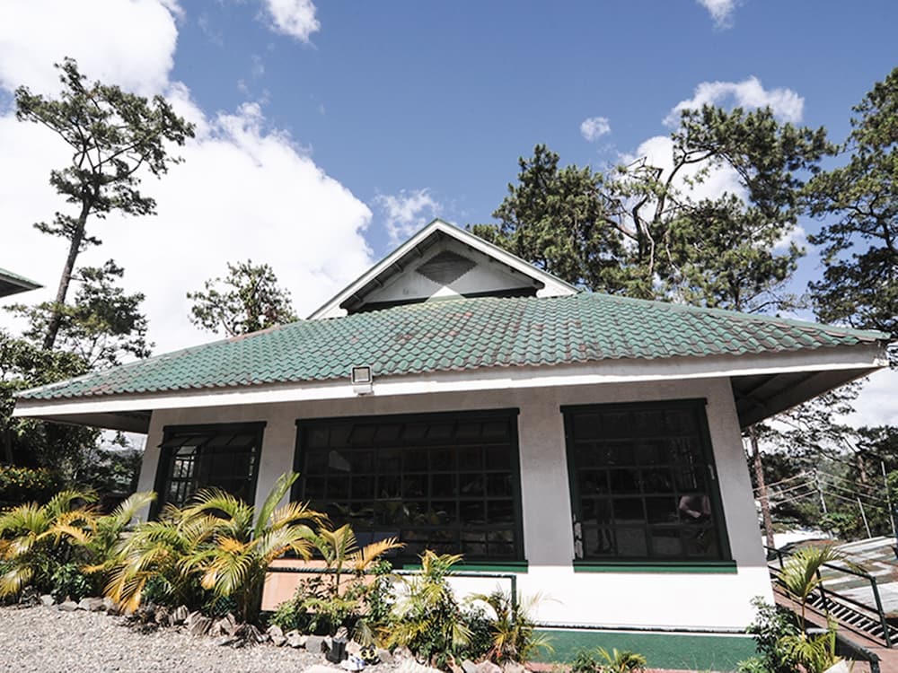 Pine Breeze Cottages photo4