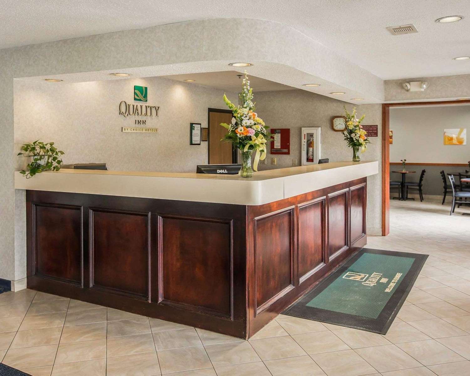 Quality Inn Dundee, MI 8/30