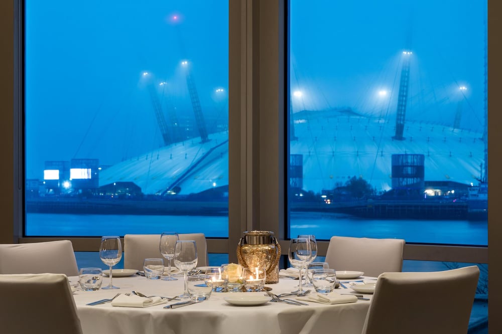 Radisson Blu Hotel, London Canary Wharf East 60/74