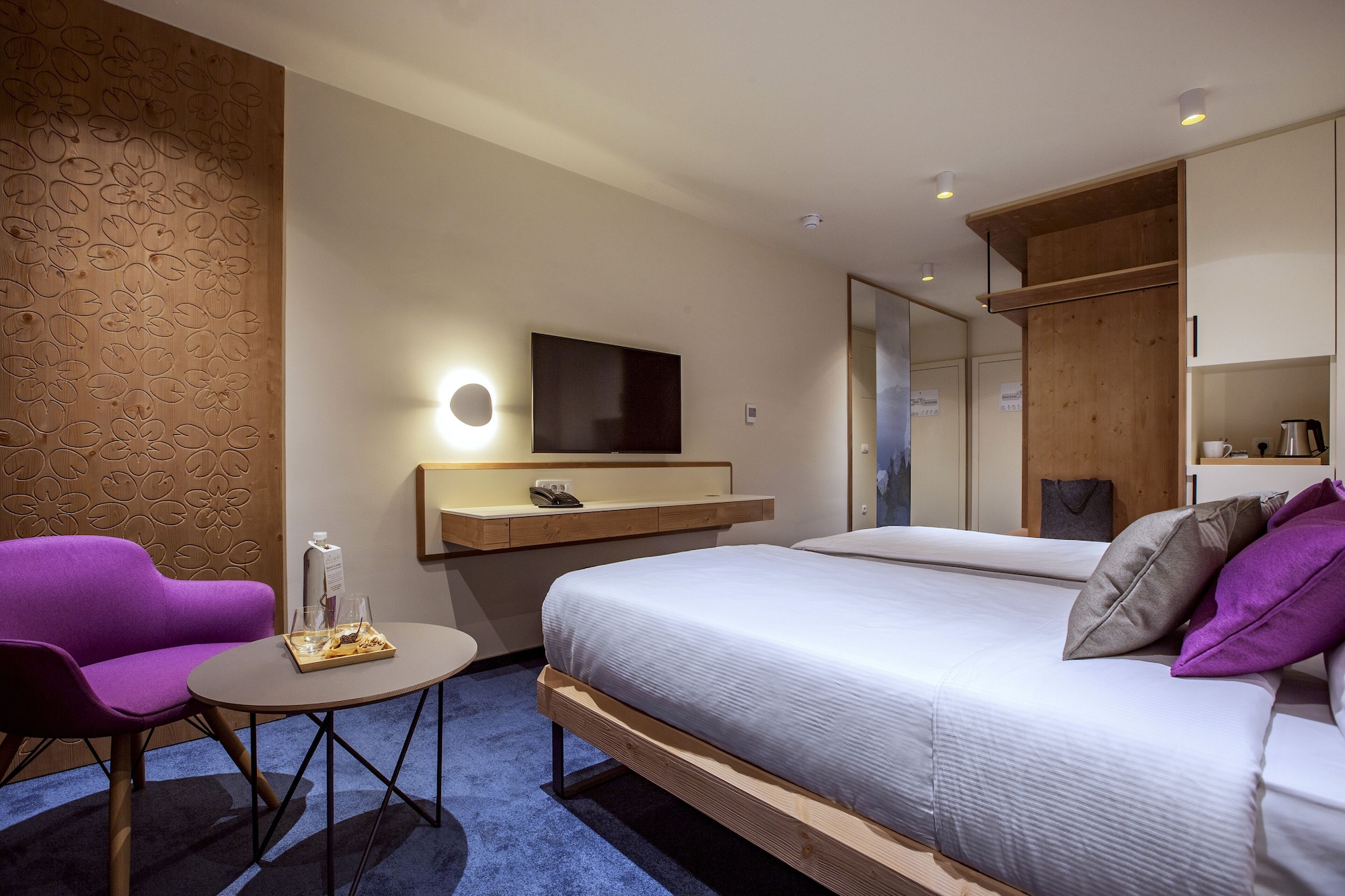 غرفة بسرير كوين بإطلالة على البحيرة بشرفة، Hotel Park 3/5