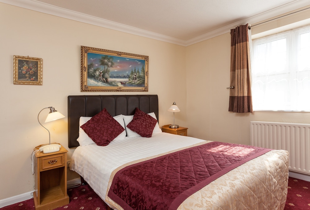 ROOM, DOUBLE BED