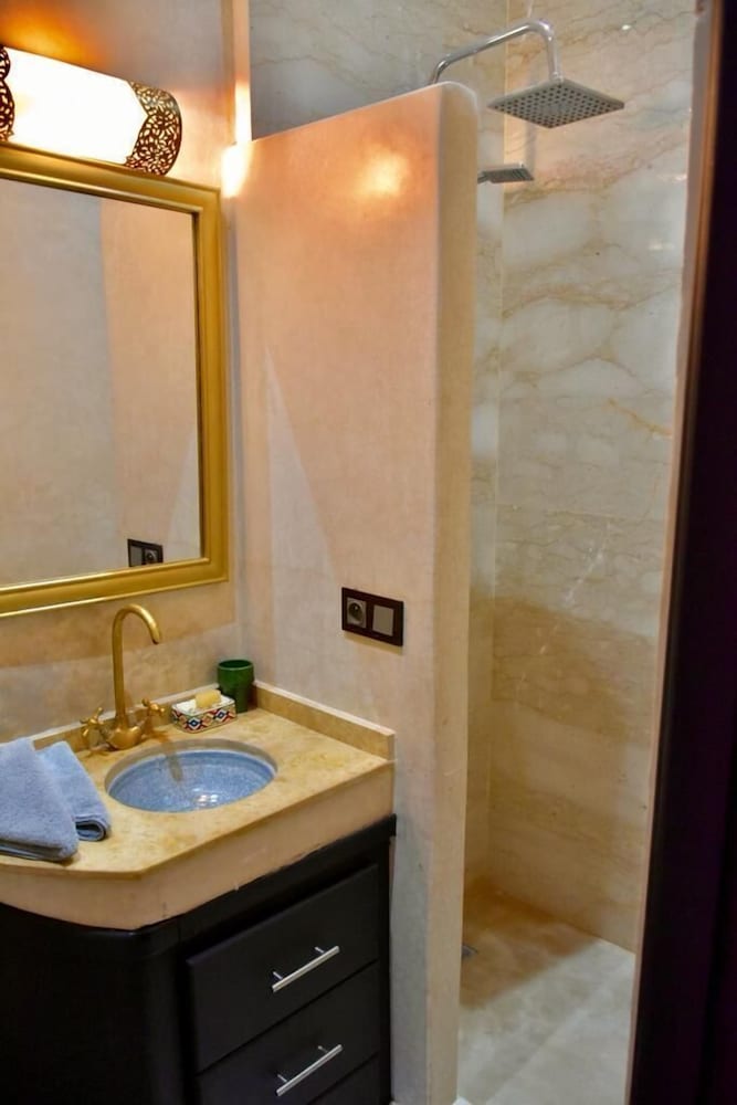 Riad Ta'achchaqa 48/50