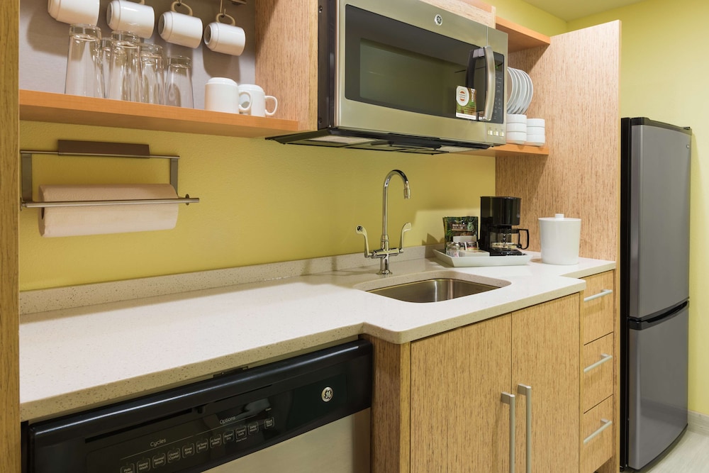 Home2 Suites By Hilton Buffalo Airport/Galleria Mall 14/44