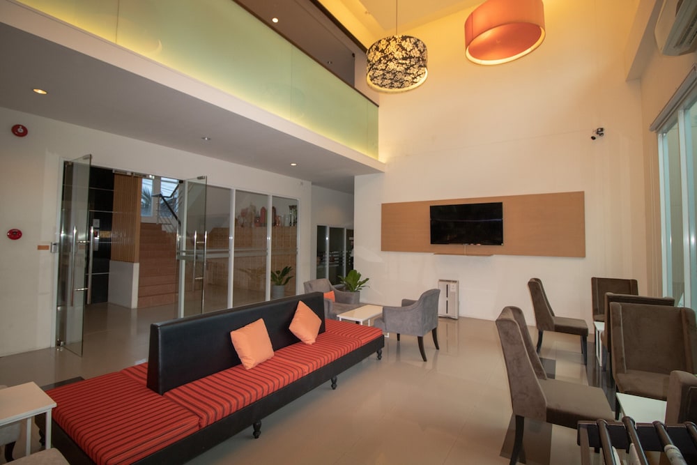Phavina Hotel & Grand Boutique Rayong 42/72