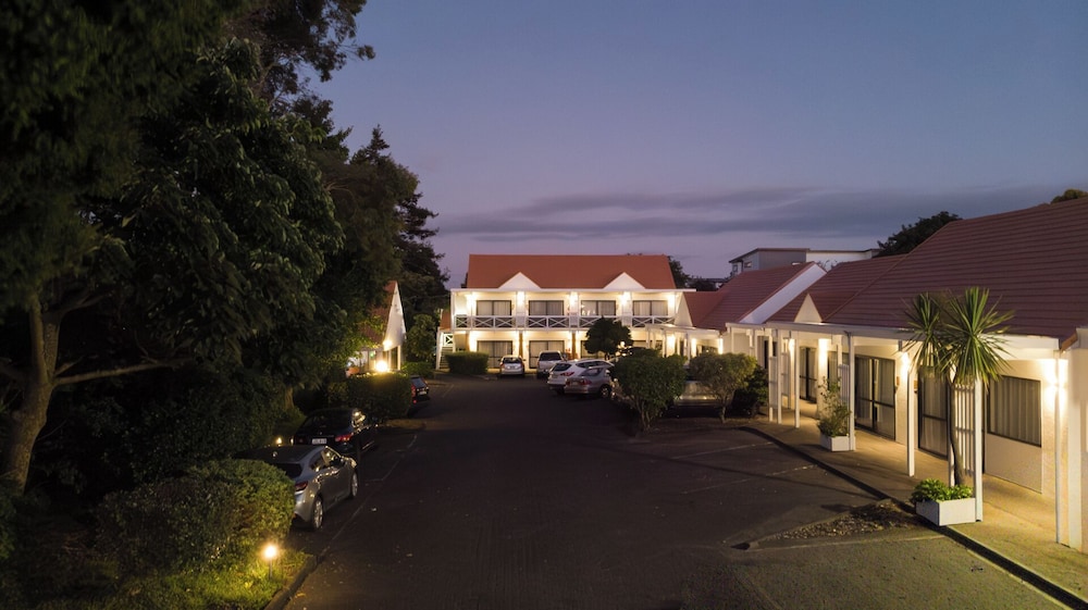Mt. Wellington Motel 45/55