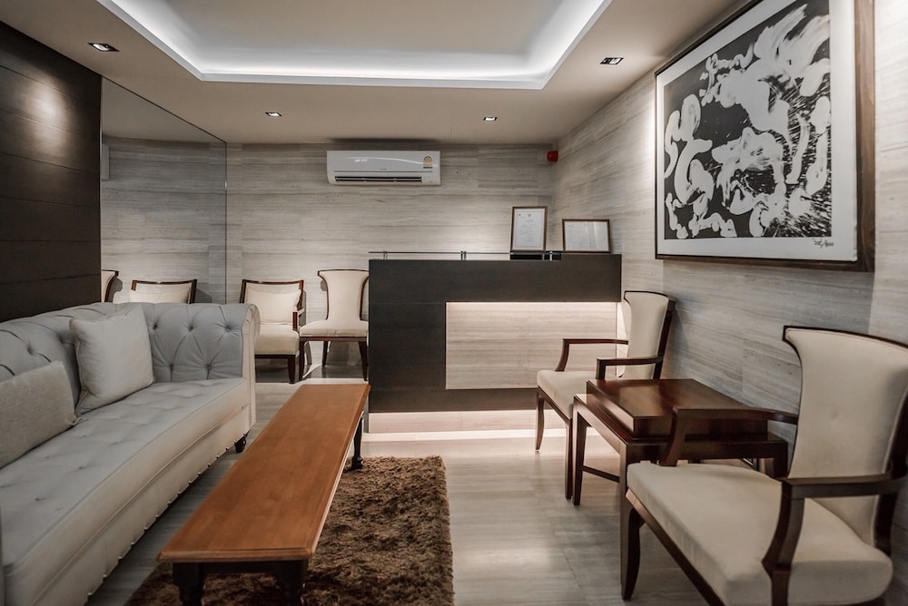 Voque Hotel & Serviced Residence Sukhumvit 51 17/37