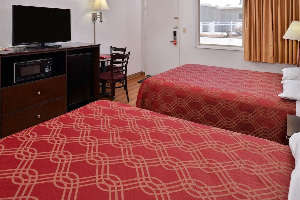 Bend Inn Suites Ex Econo Lodge 11/28