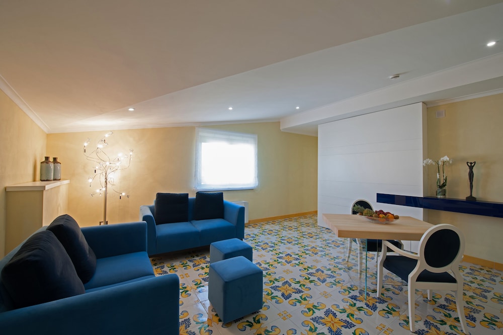 L'Araba Fenice Hotel & Resort 32/64