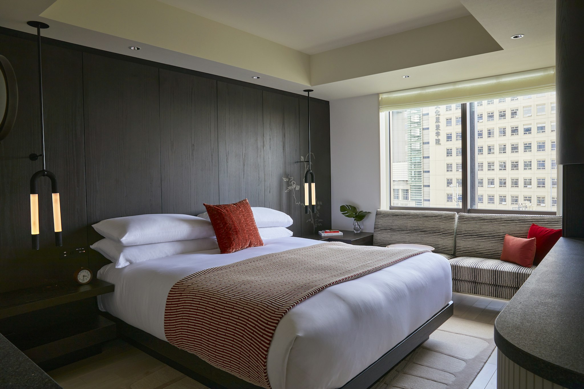 Essential, King Bed, High Floor