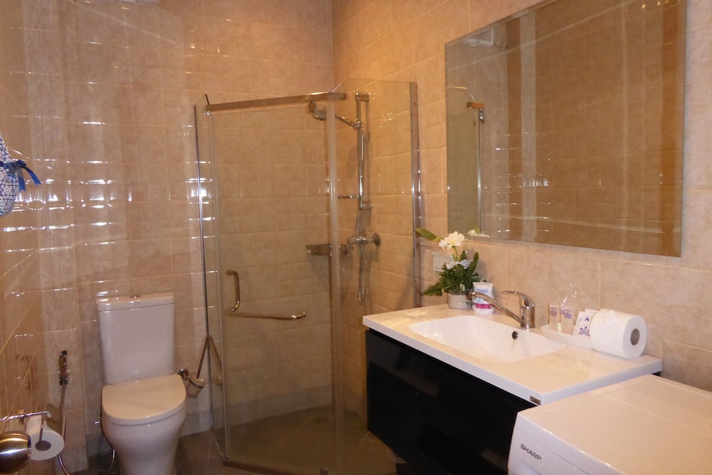 Tropicana Beach Villa At Vip Resort 49/50