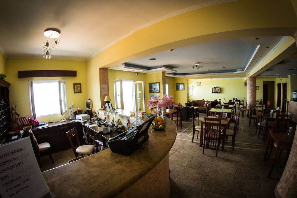 Agoulos Inn 25/50