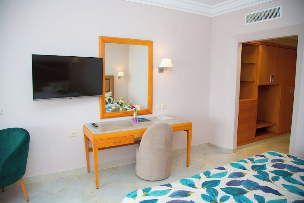 Itropika Beach 49/67