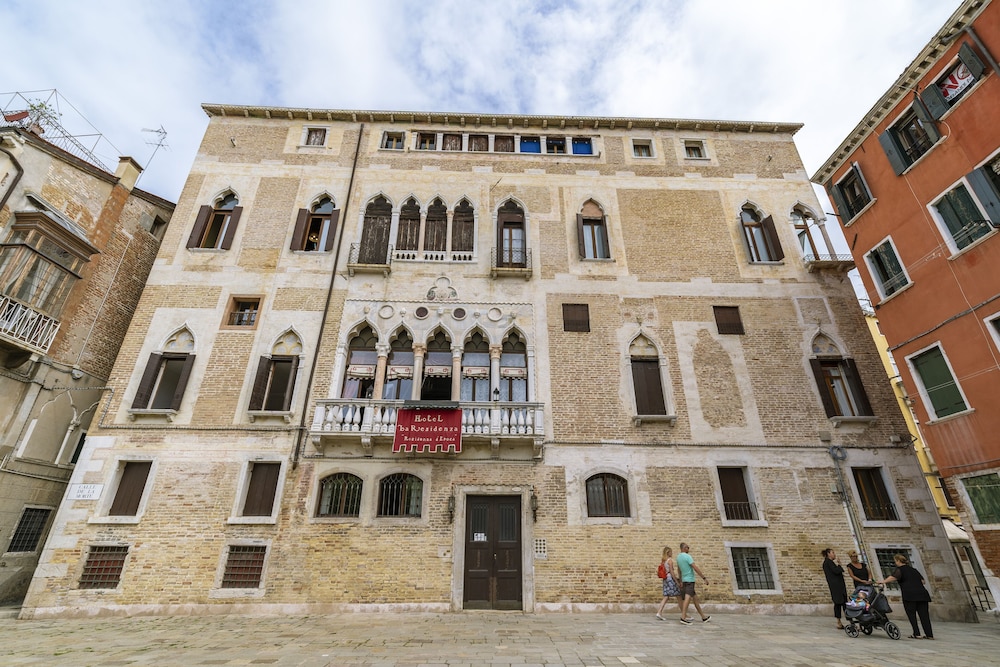 Doge Morosini Palace 1/50