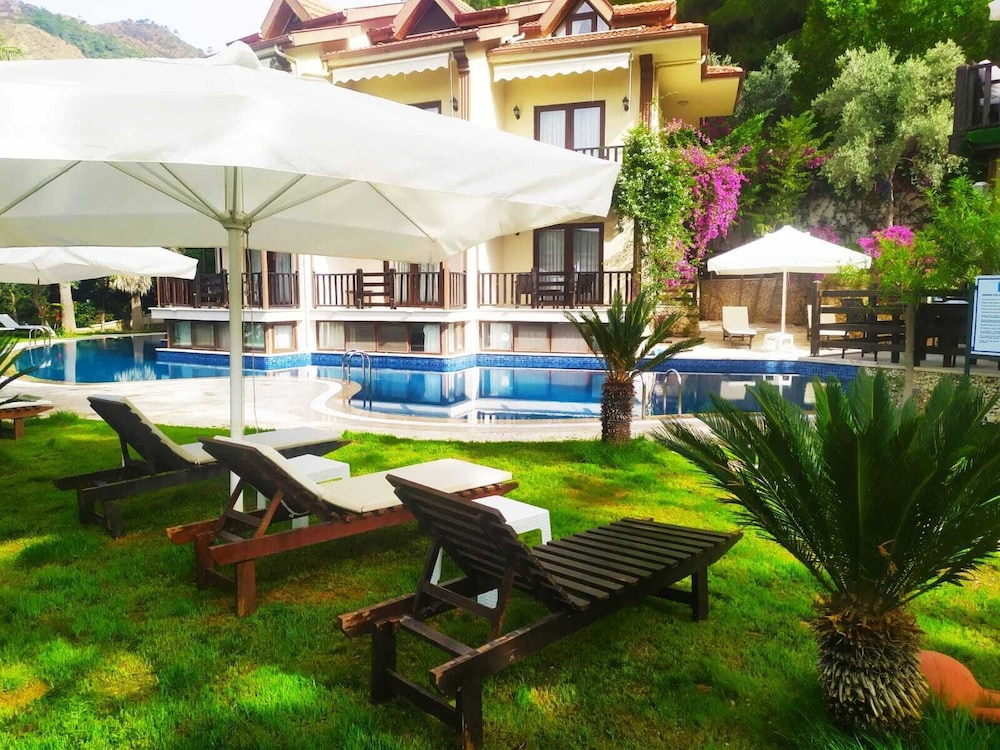 Alya Hotel Gocek 60/70