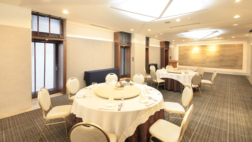 Atsugi Urban Hotel 57/71