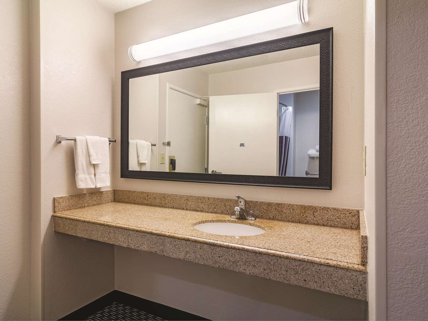 Wingate by Wyndham Brunswick GA / I-95 34/37