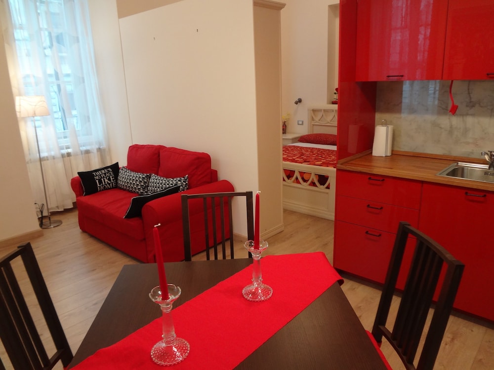 Rooms Boutique Carducci 35/50