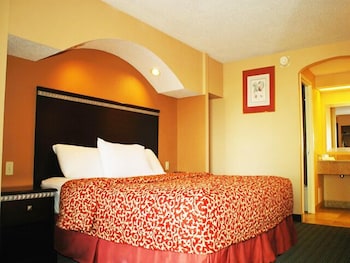 Econo Lodge Allentown North 9/13