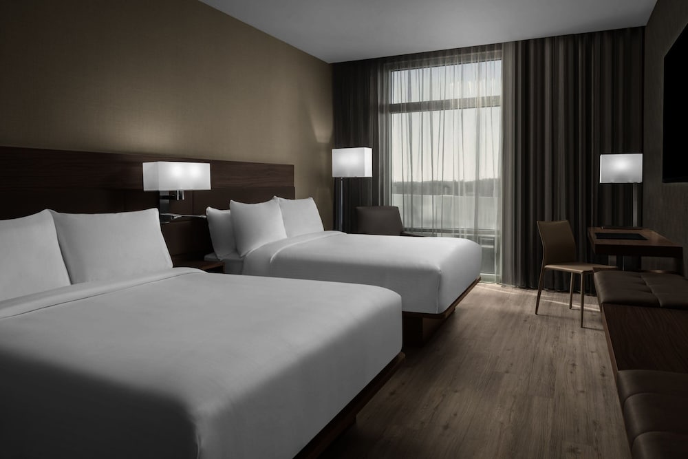 AC Hotel by Marriott Lansing University Area 9/49