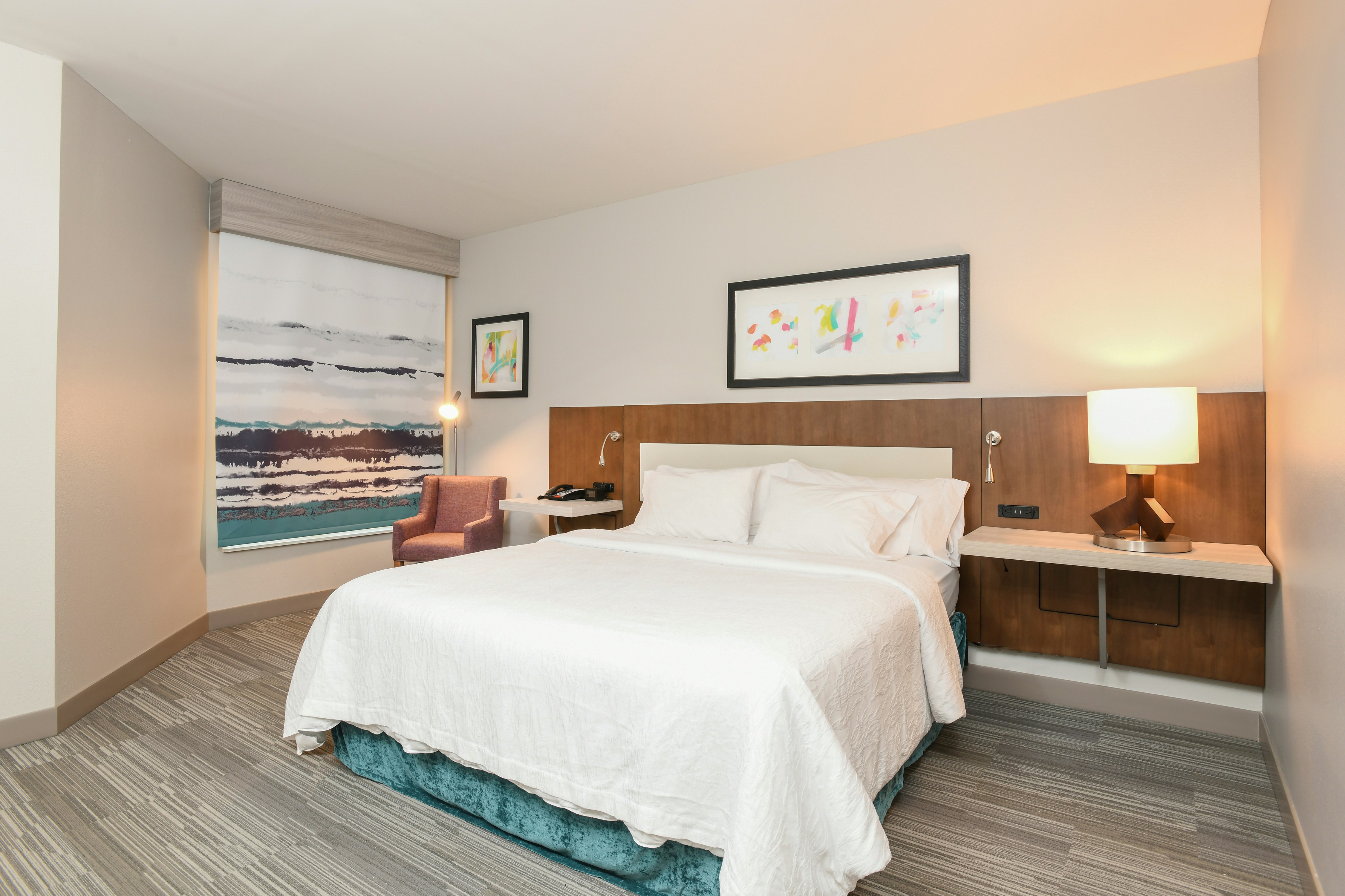 ROOM, KING BED, ACCESSIBLE