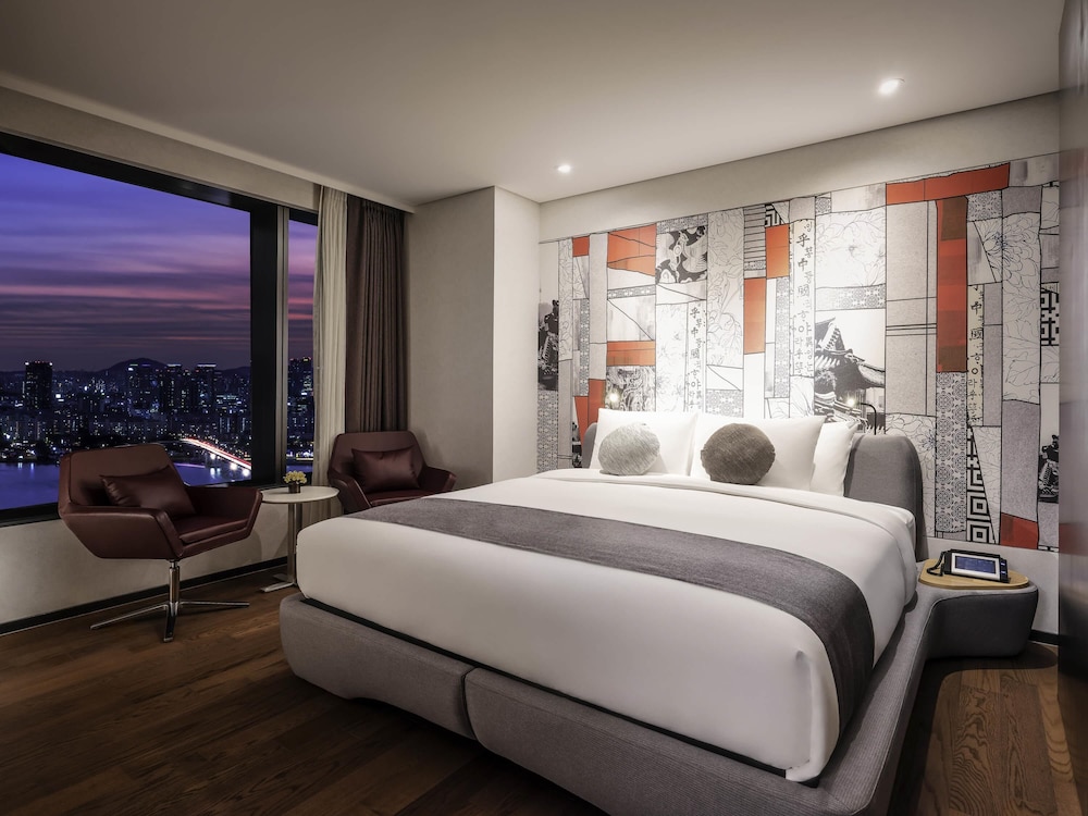 Novotel Ambassador Seoul Yongsan 18/65