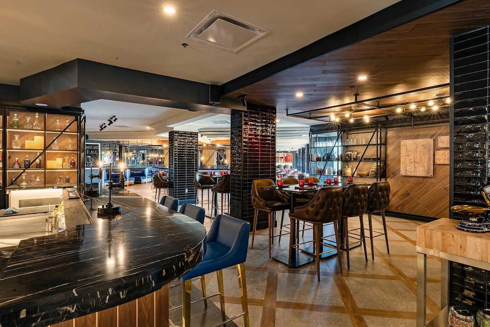 Delta Hotels By Marriott Fredericton 30/37