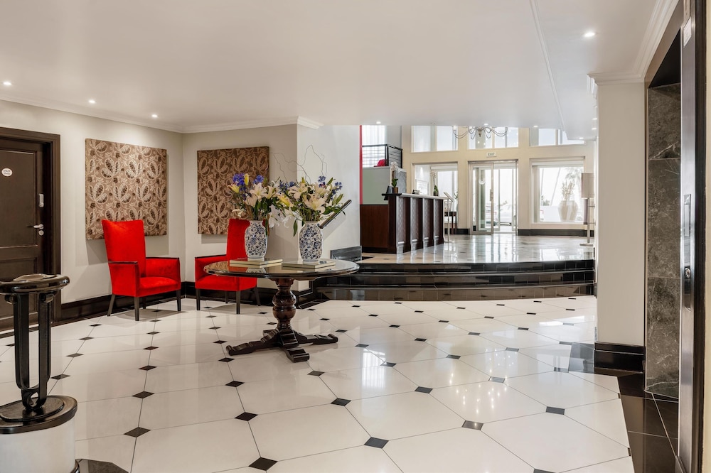 Southern Sun The Marine Hotel 23/50