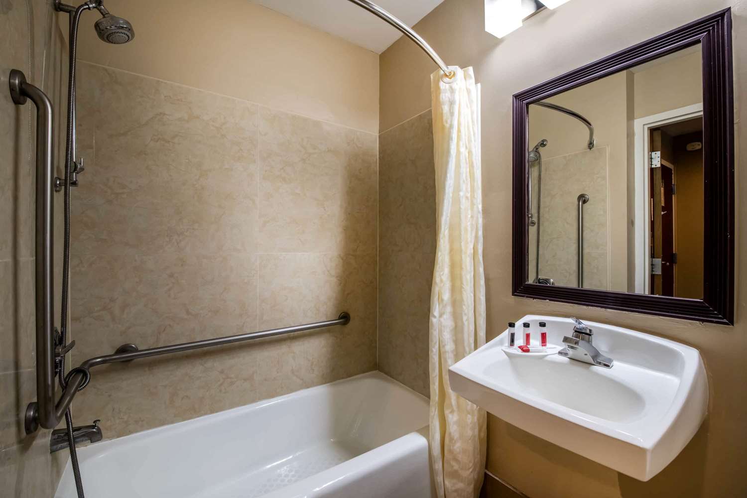 APM Inn and Suites 39/39
