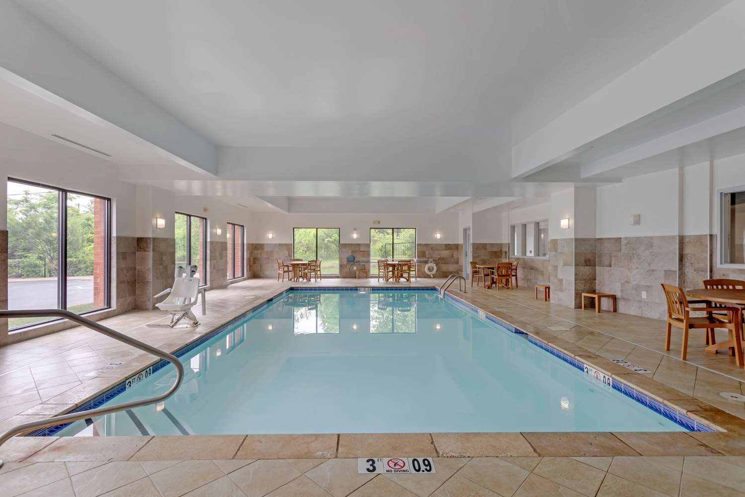 Comfort Suites Mount Juliet 31/57