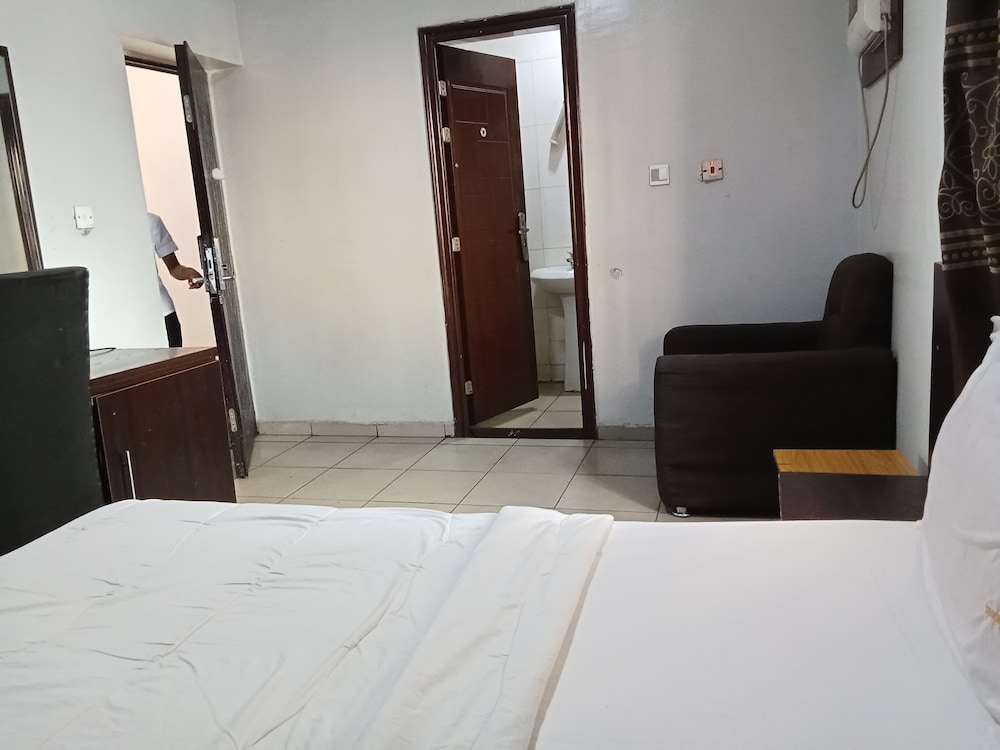 Degok Hotel 6/50