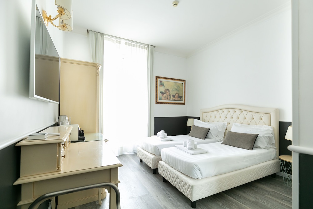 LUXURY, DOUBLE BED