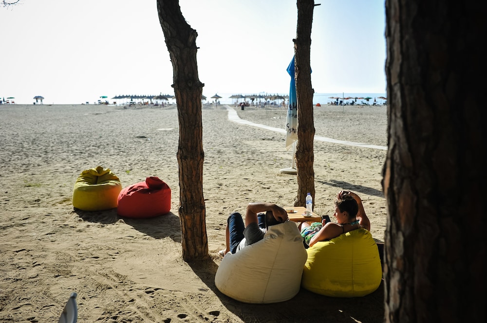 Sandy Beach Resort 65/74