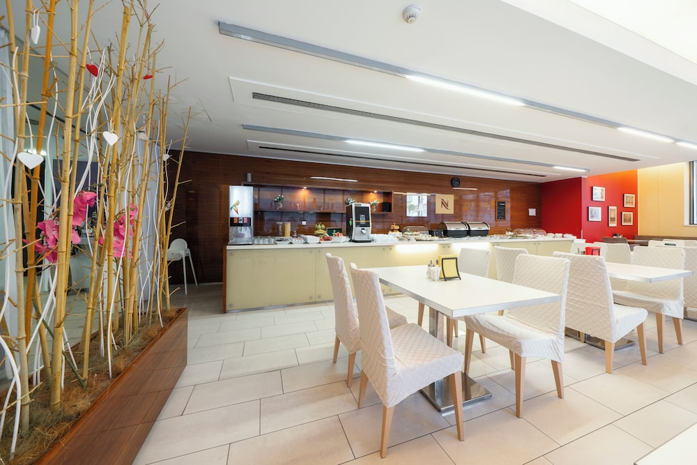 EHRLICH HOTEL 27/34