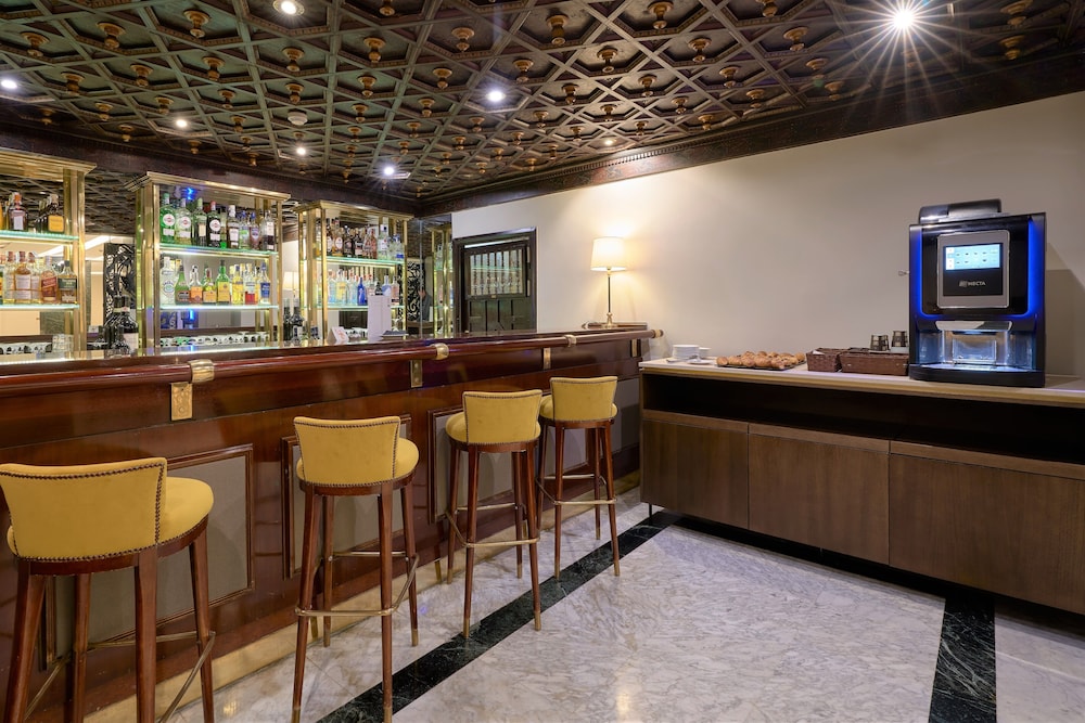 Becquer Hotel 8/59