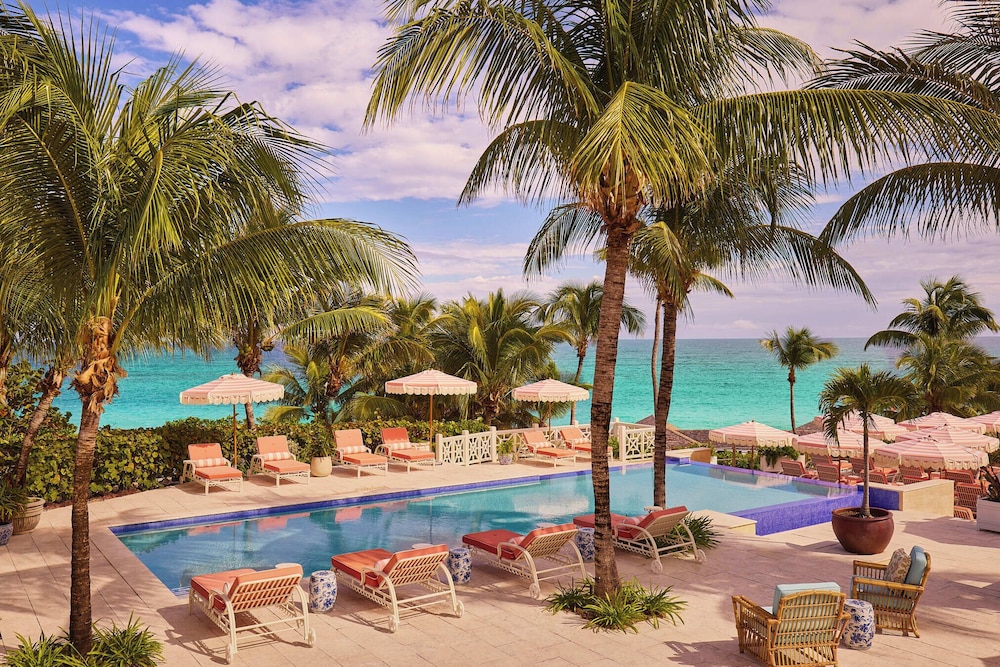CORAL SANDS HOTEL 68/77