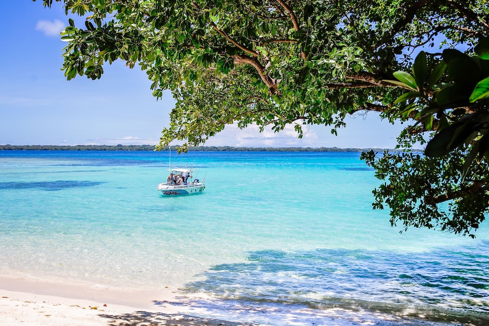 Barrier Beach Resort - Adults Only 37/50