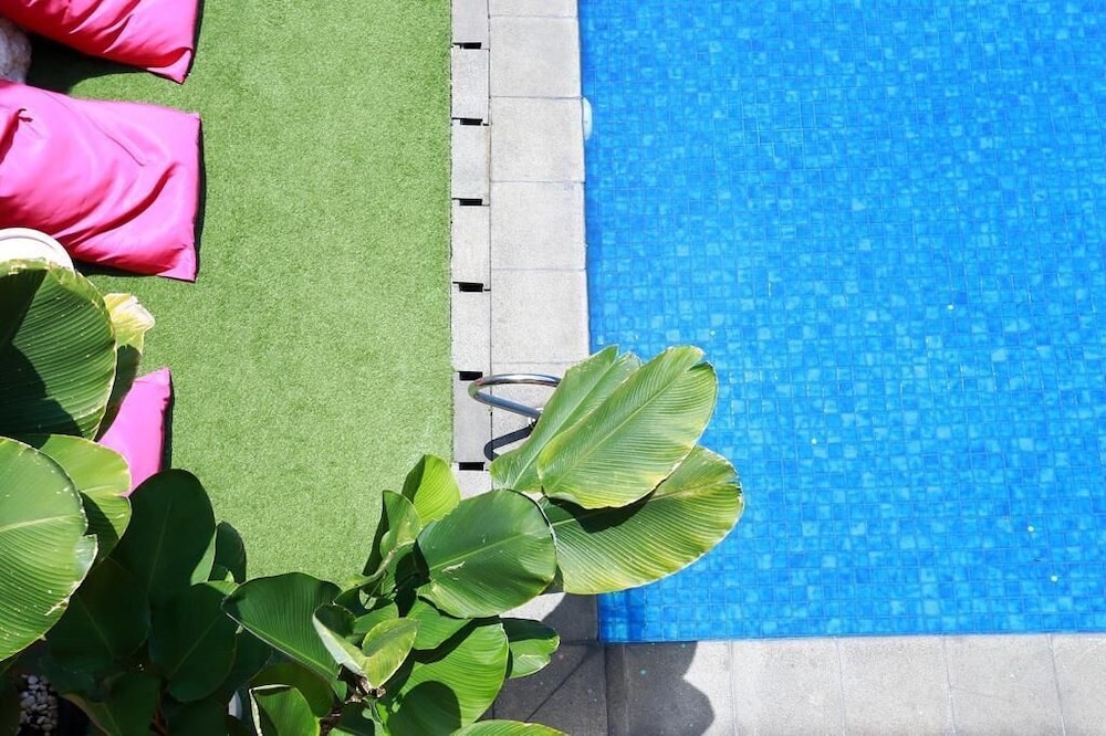 KULDESAK VILLAS BANDUNG 66/74