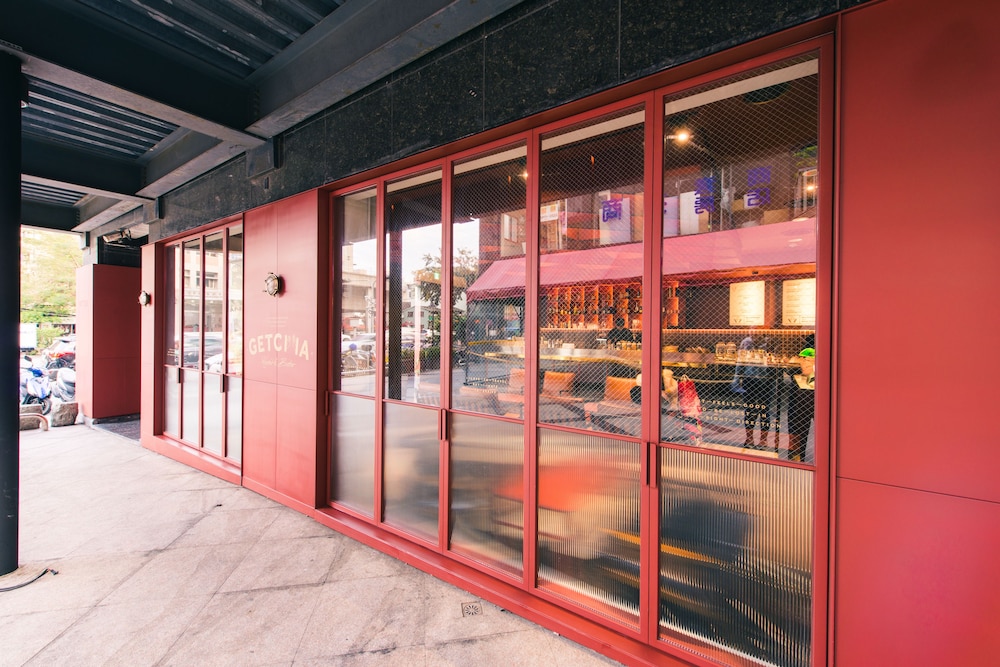Getcha Hostel & Bistro 1/50