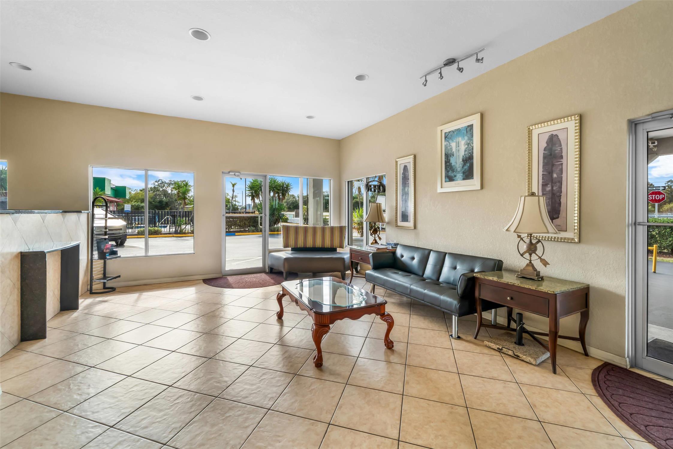 Rodeway Inn Lake Wales - Winter Haven 14/21
