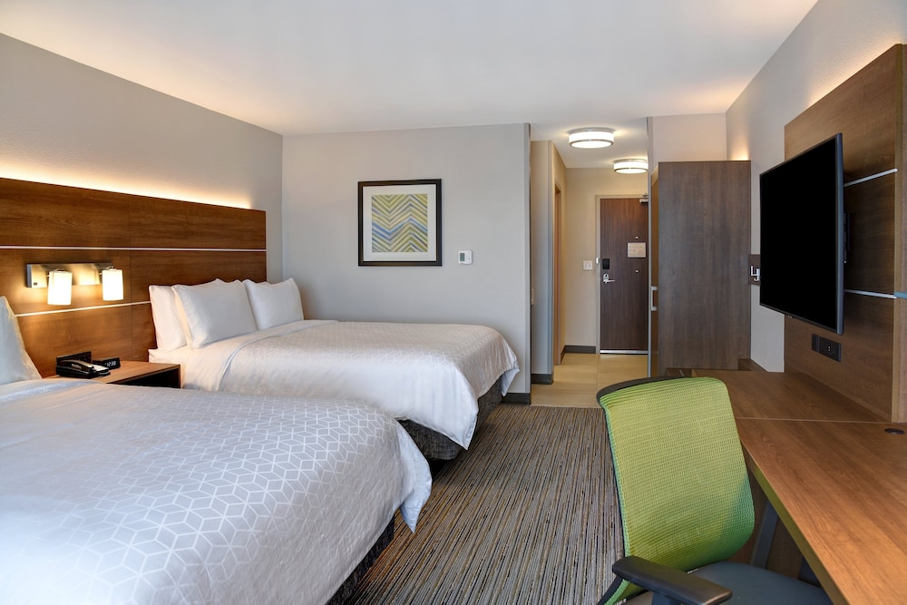 Holiday Inn Express And Suites Ottawa 12/50