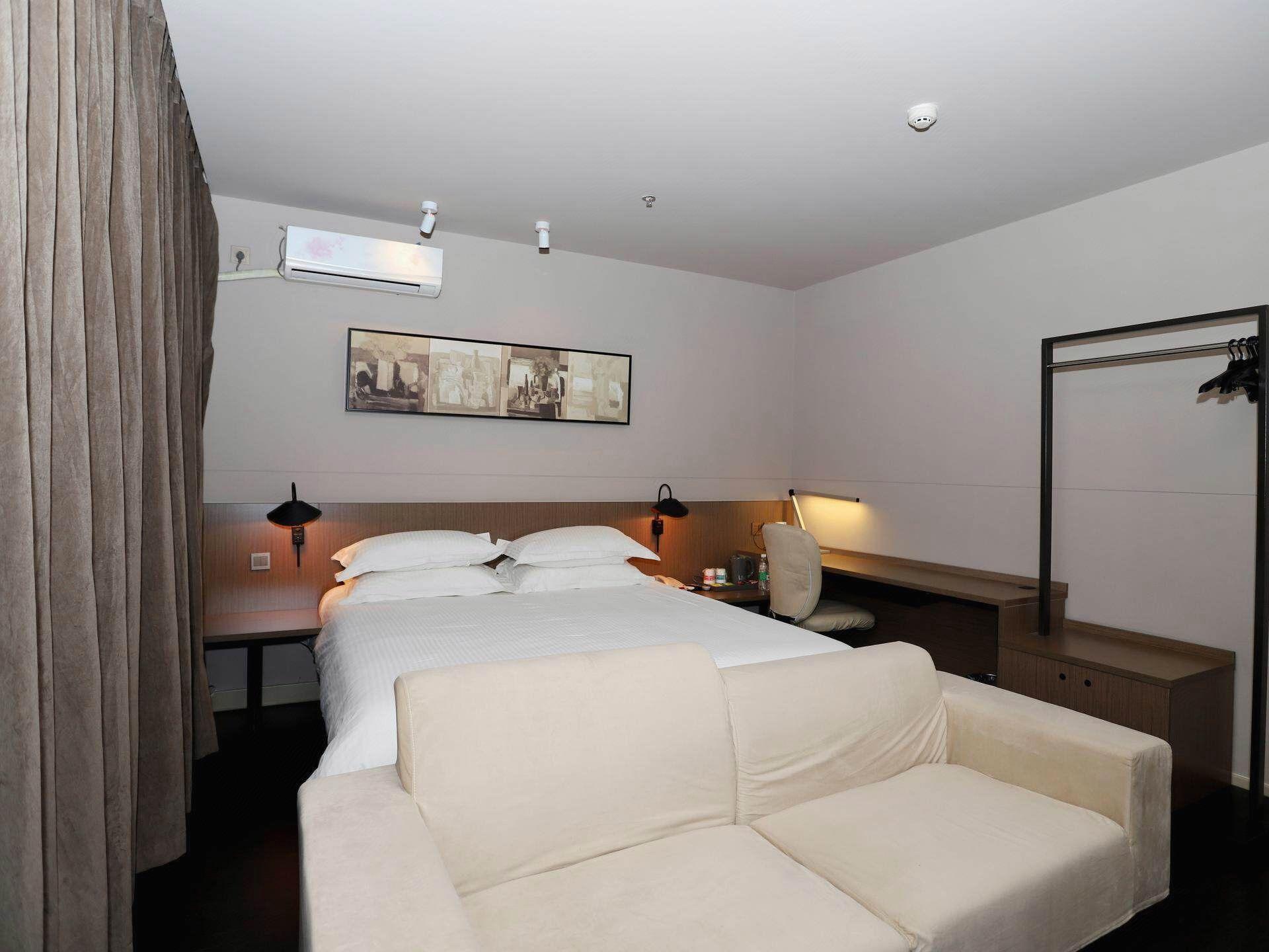 Jinjiang Inn Select (Datong Railway Station) 5/15