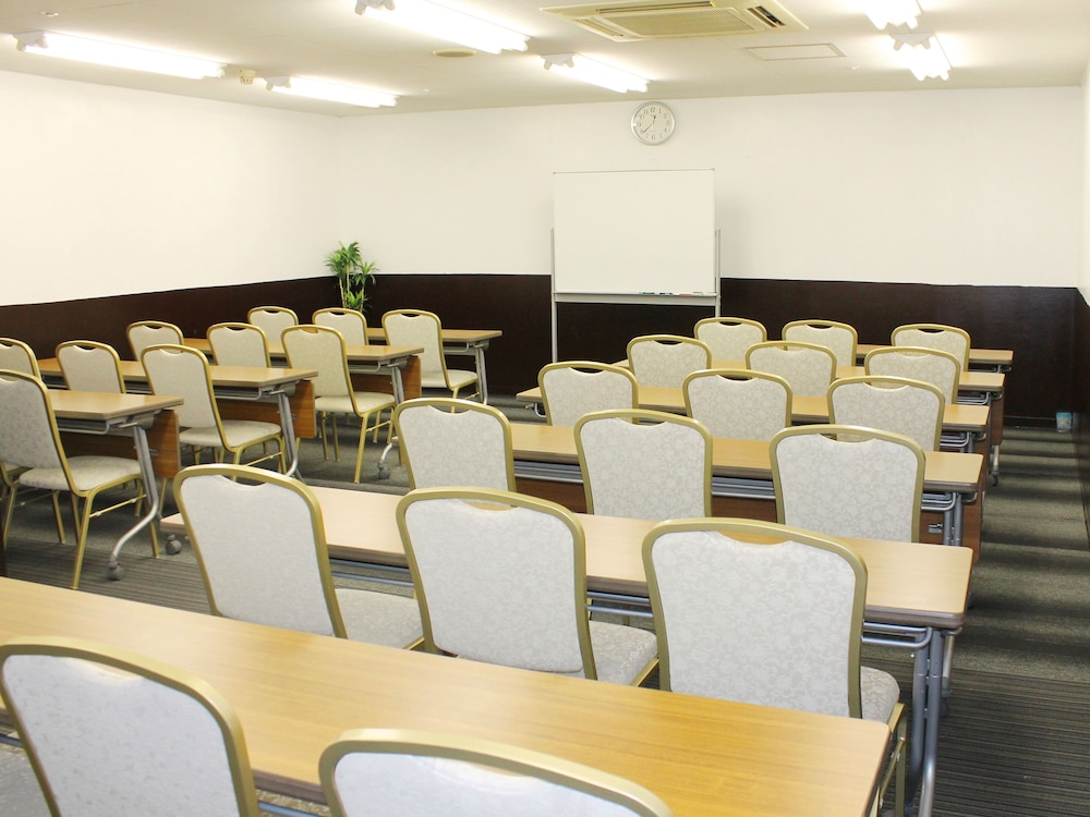 Hotel Livemax BUDGET Hamamatsu Ekimae 30/33
