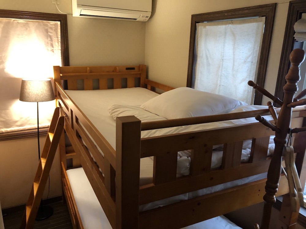 Iza Kamakura Guest House & Bar 15/65