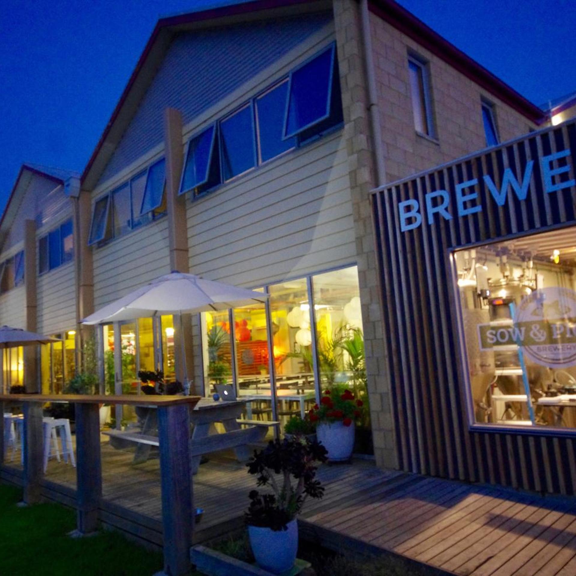 Port Campbell Hostel 1/50