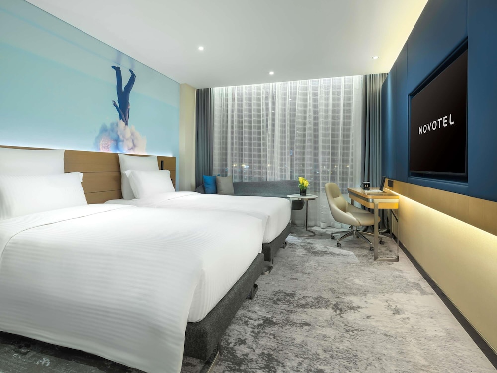 غرفة تنفيذية بسريرين منفصلين